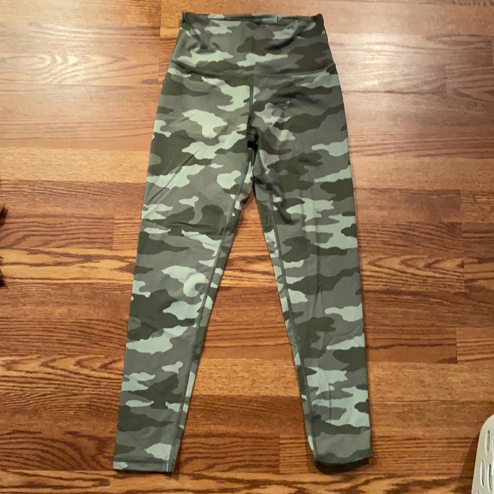 Aerie high waist camo legging